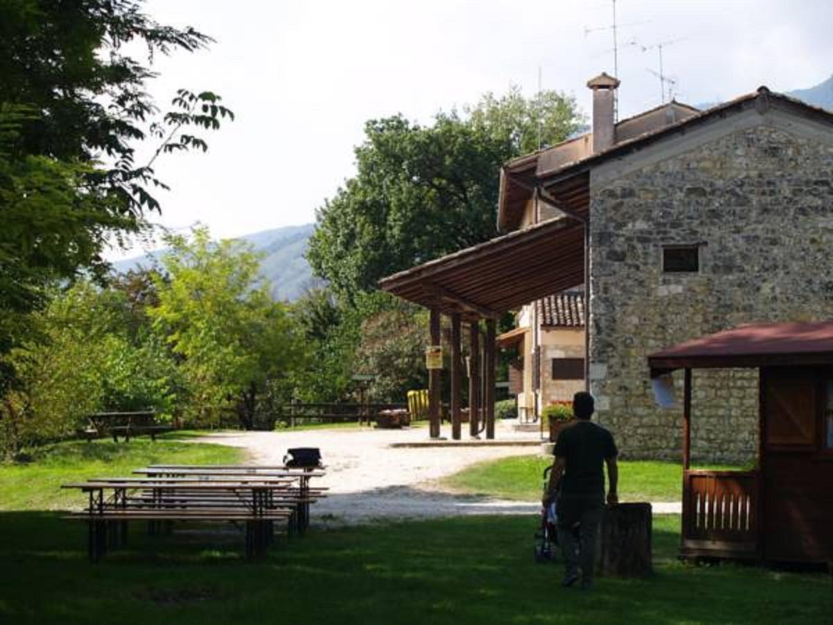 Albergo Rurale Parco Di San Floriano Polcenigo Luaran gambar